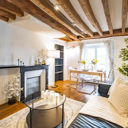 6 Guests Charme Opera De Apartment *