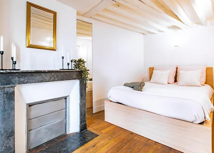 アパート 6 Guests Charme Opera De パリ