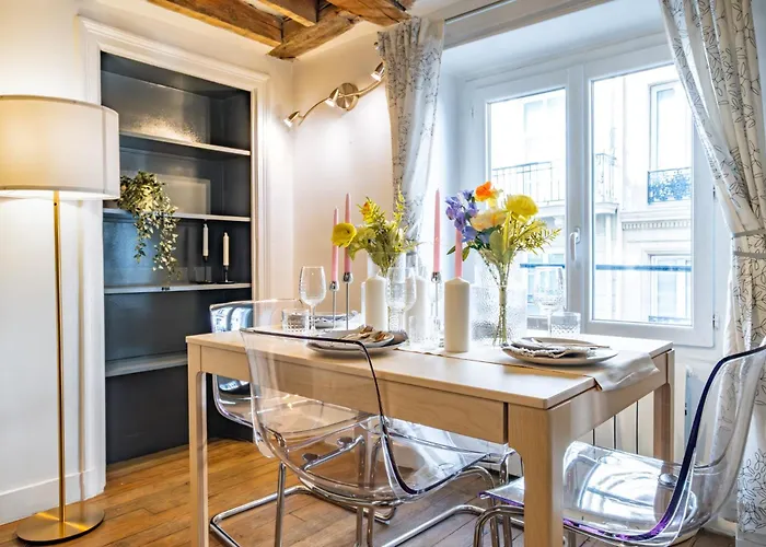 6 Guests Charme Opera De パリ